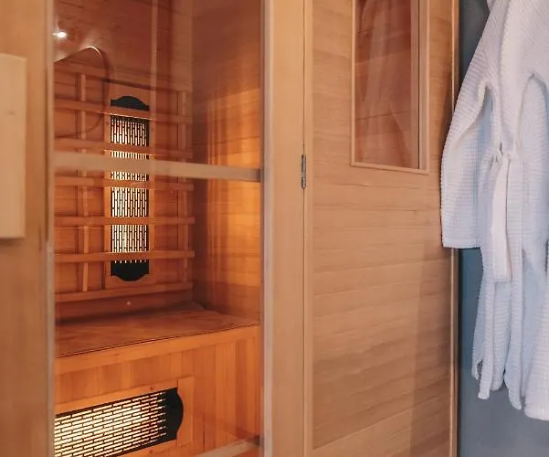 Bed and breakfast Wellness By Leef Maasland