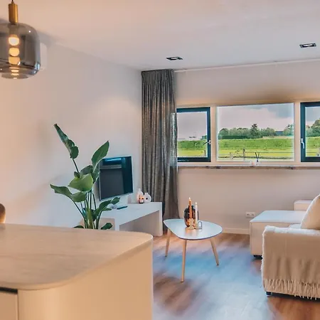 Wellness By Leef Couette-café 4*