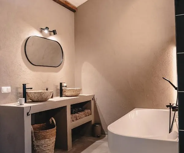 Bed and Breakfast Wellness By Leef